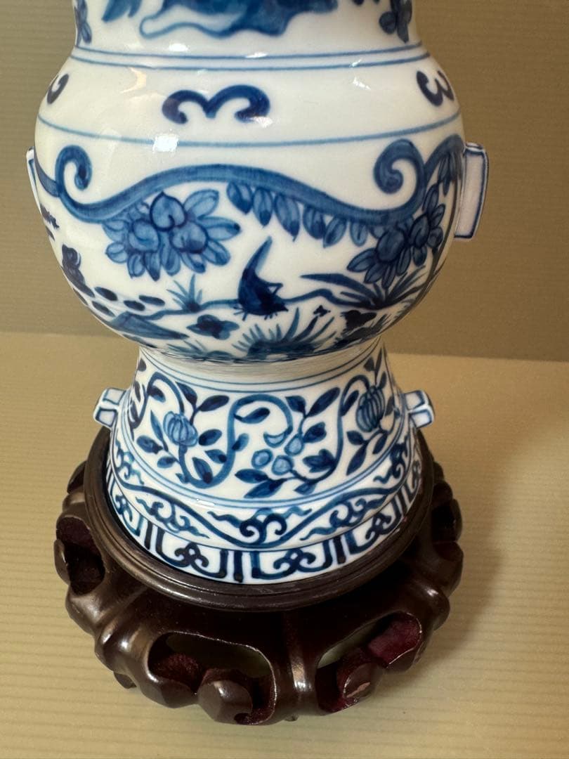 2903 中国骨董　大明萬暦年製銘　染付唐草青花　花瓶　花台付　時代物