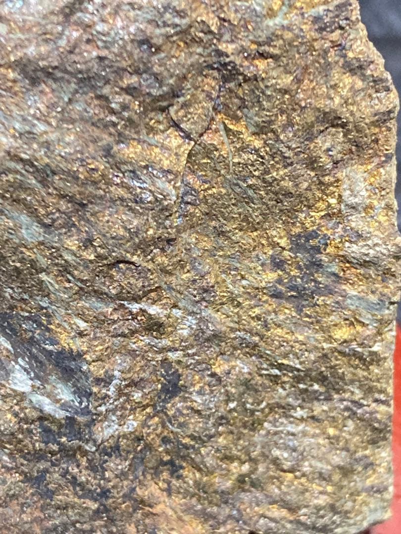 金鉱石　鉱物標本　鉱物