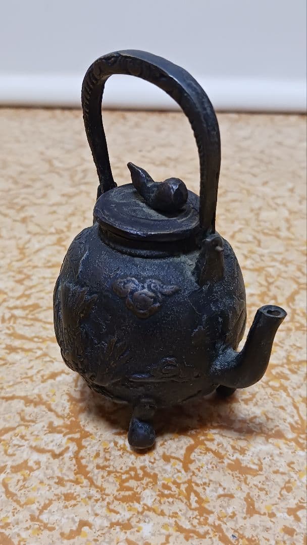 時代物　銅製　鉄瓶形　翼龍図　摘み瓢箪　三足　水滴　江戸期　鉄瓶