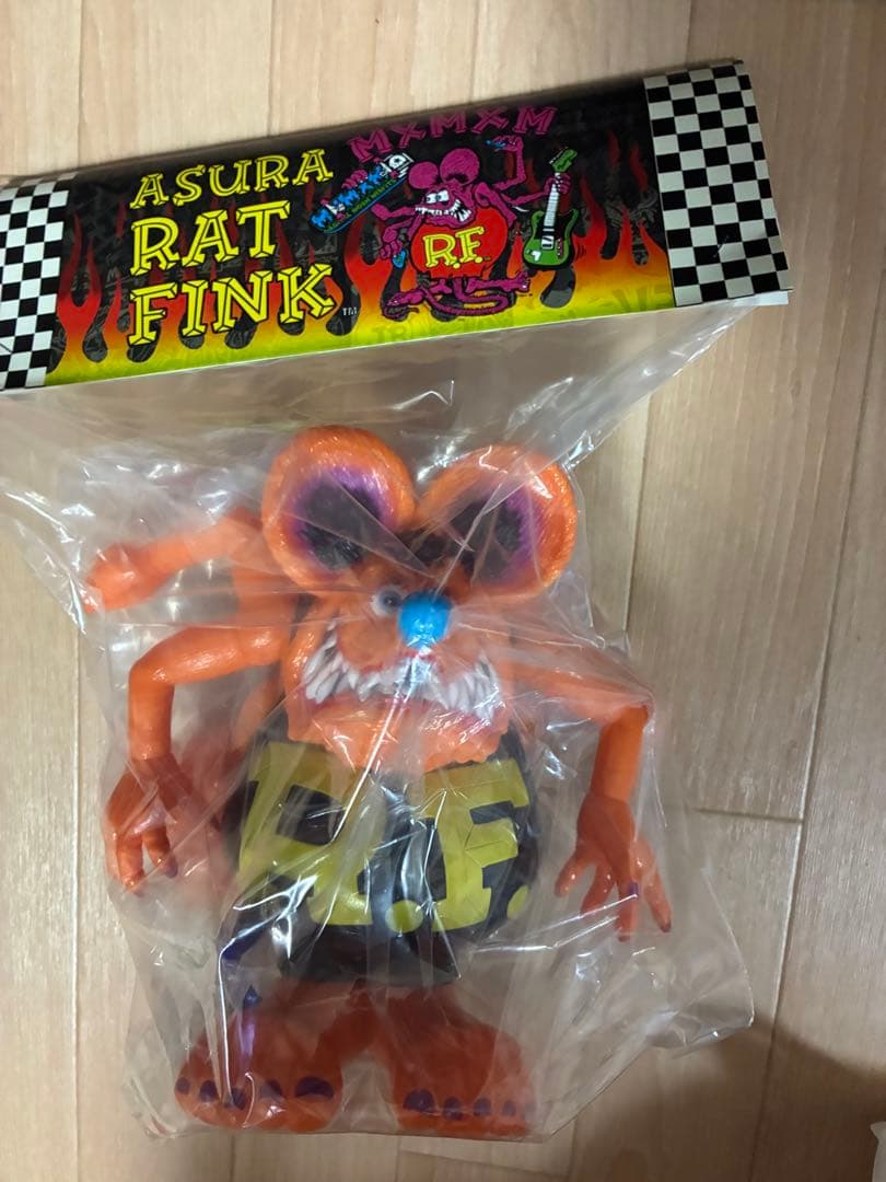 ブラックブックトイ　ラットフィンク