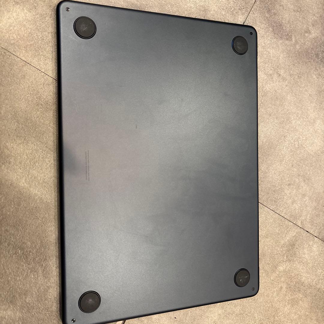 MacBook Air 13.6インチ　M2　スペースグレー 本体 充電器付き