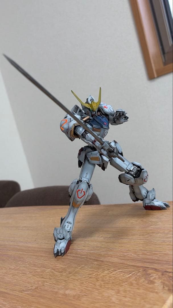 MG ガンダムバルバトス　全塗装完成品