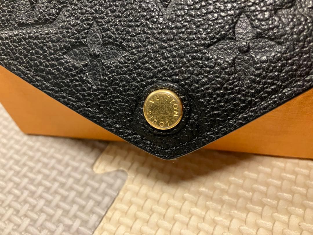 ヴィトン　ポルトフォイユ・ヴィクトリーヌ　財布