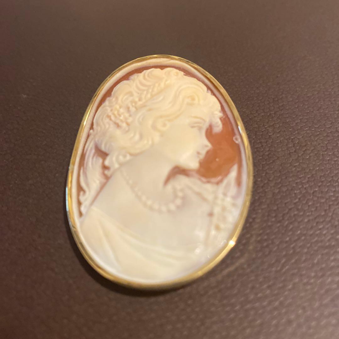 カメオ　オーバル型　ブローチ