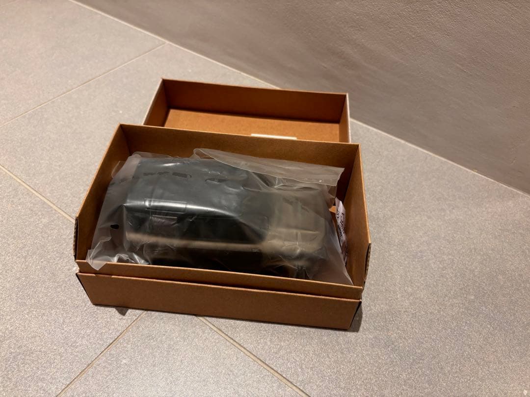 ツ*ニ様 ランドローバー純正品ディフェンダーミニチュア 希少品ゴンドアナ