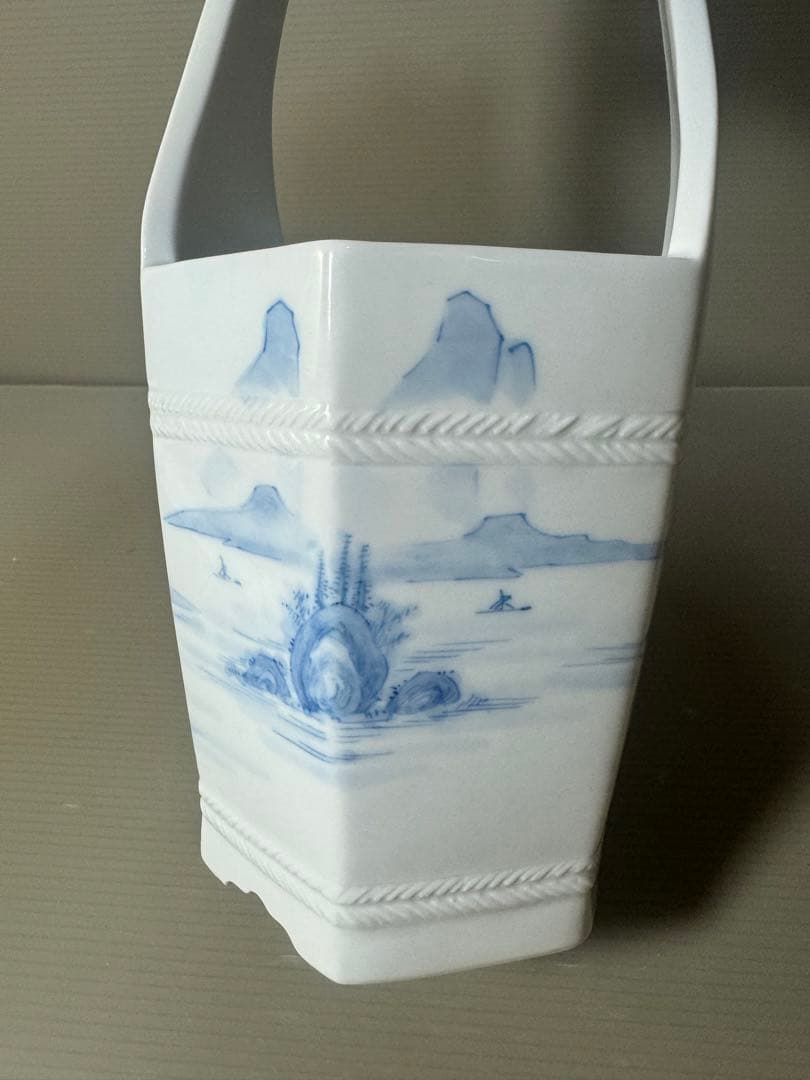 2567 平戸　弥治右衛門　染付山水　手桶　花器　未使用