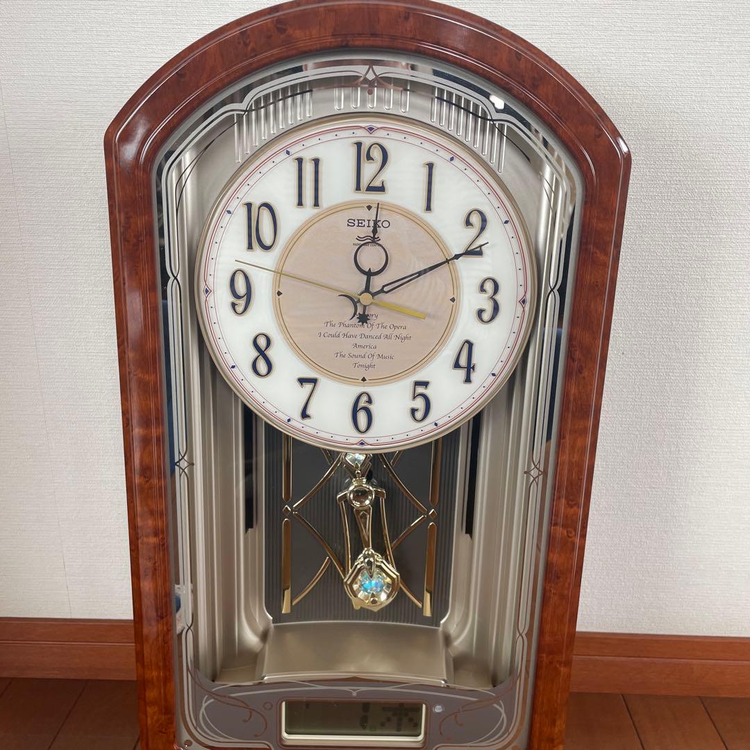 美品　セイコー　電波　からくり時計　RE556B ウェーブシンフォニー