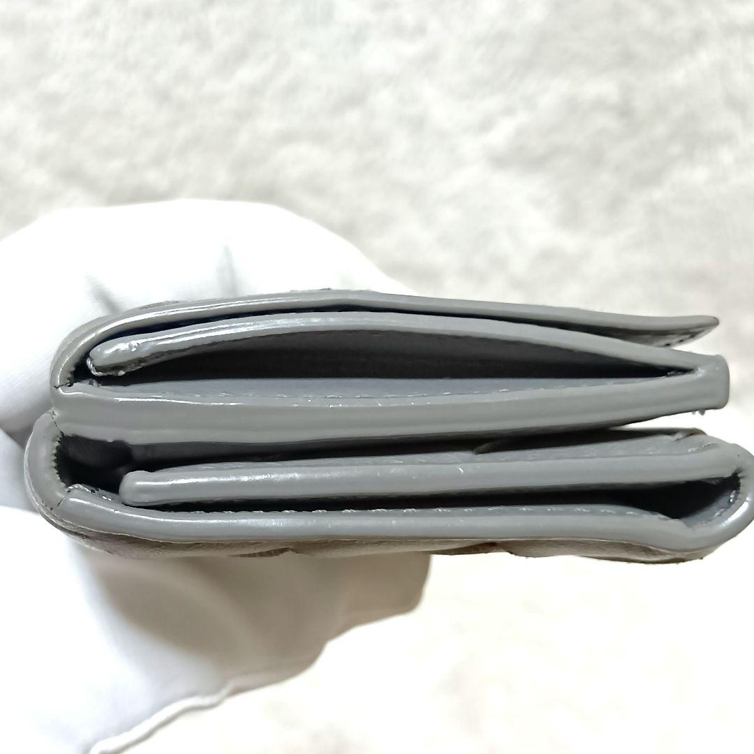 ボッテガヴェネタ　三つ折り財布　レザー　グレー　コンパクトウォレット