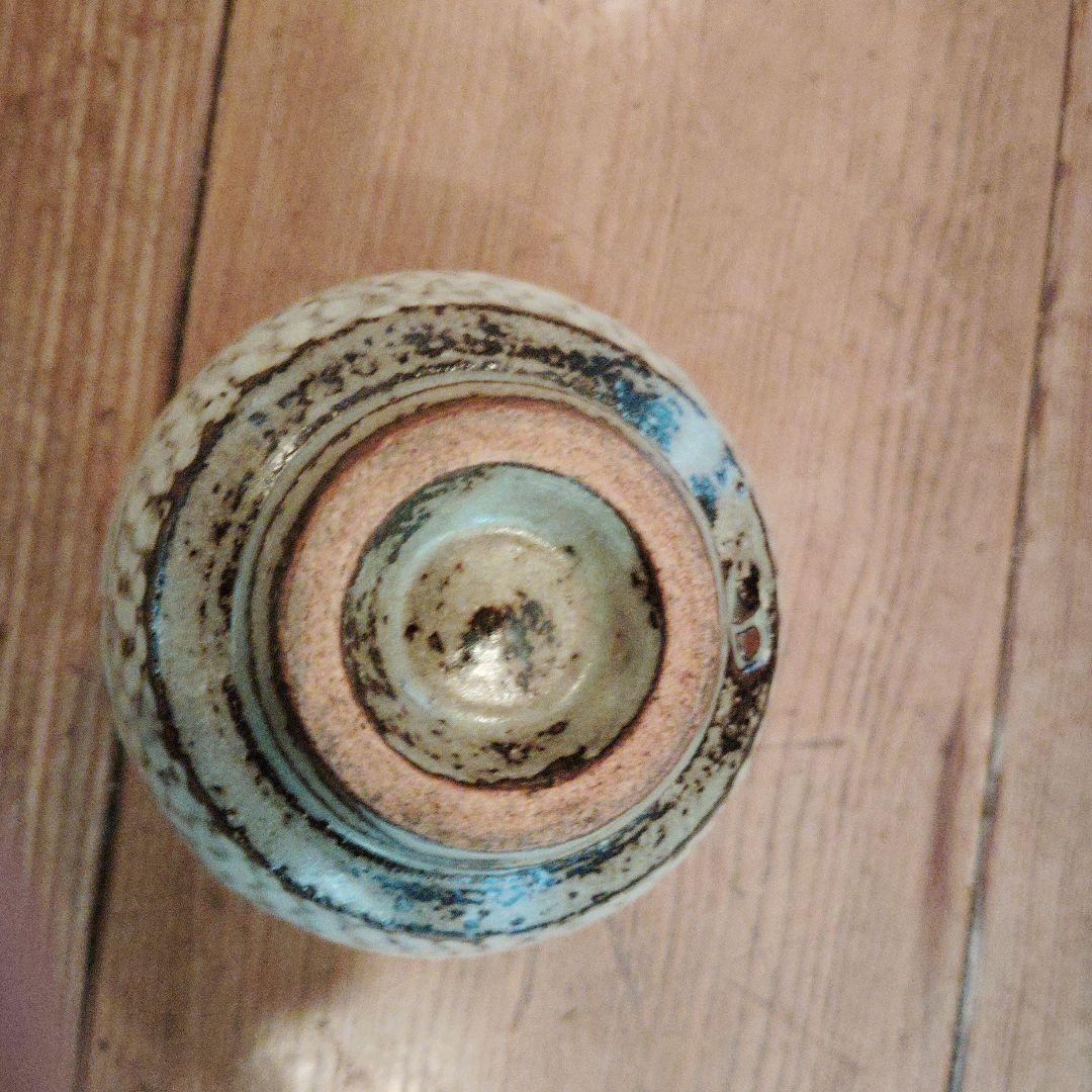 昨年アマゾンで27970円で購入しました。箱がありません。送料は元払いです。