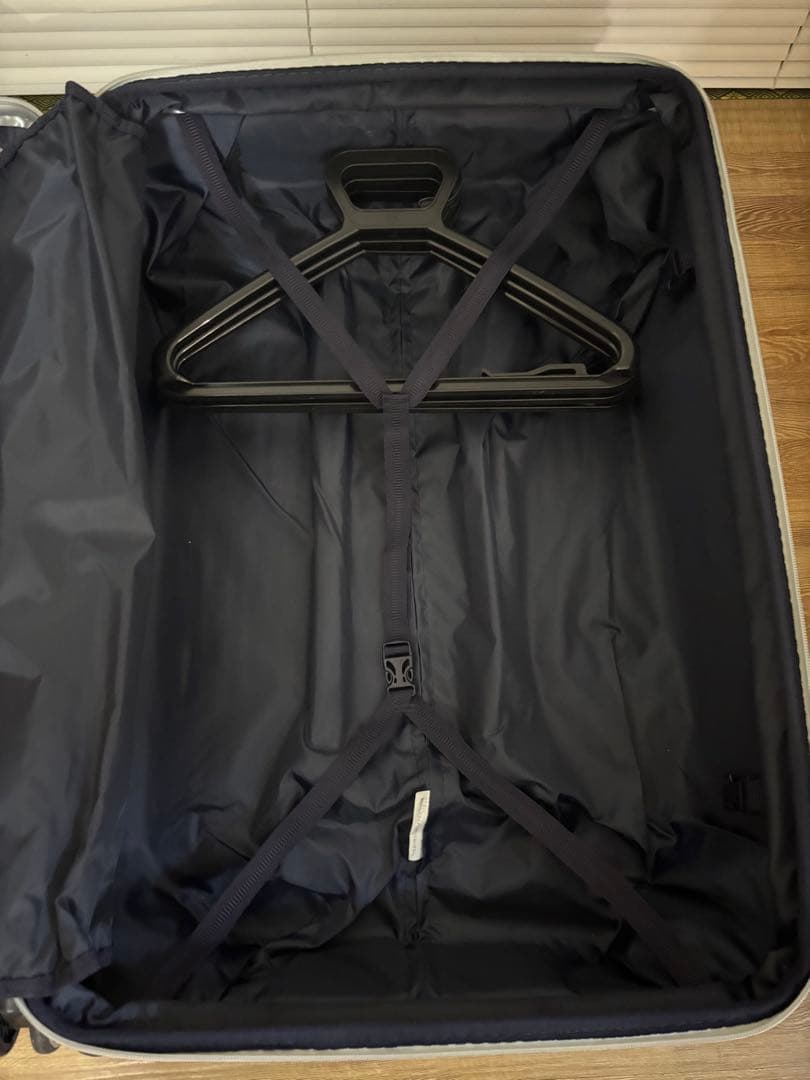 シフレ 抗菌スーツケース 97L〜102L 約4.9kg TRI2035K-67