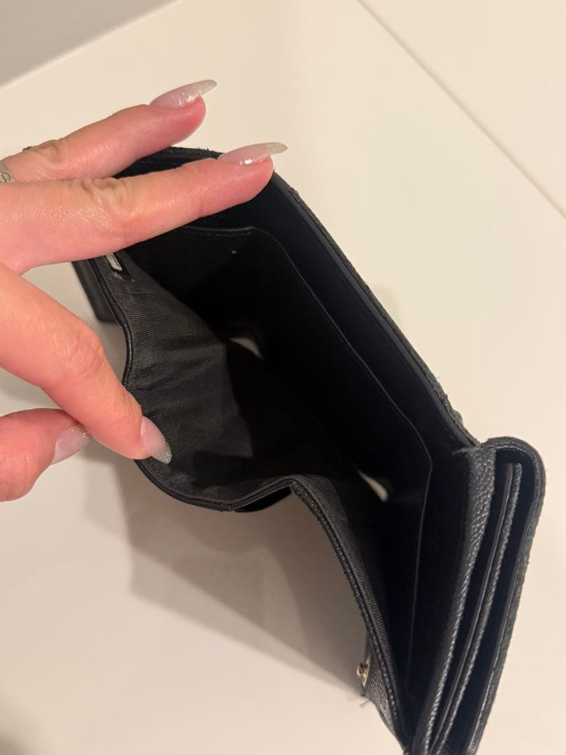 【値下げ】CHANEL 黒 キルティング 三つ折り財布