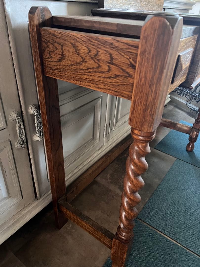 イギリスアンティーク＊木製デスク リメイク品＊引き出し付き