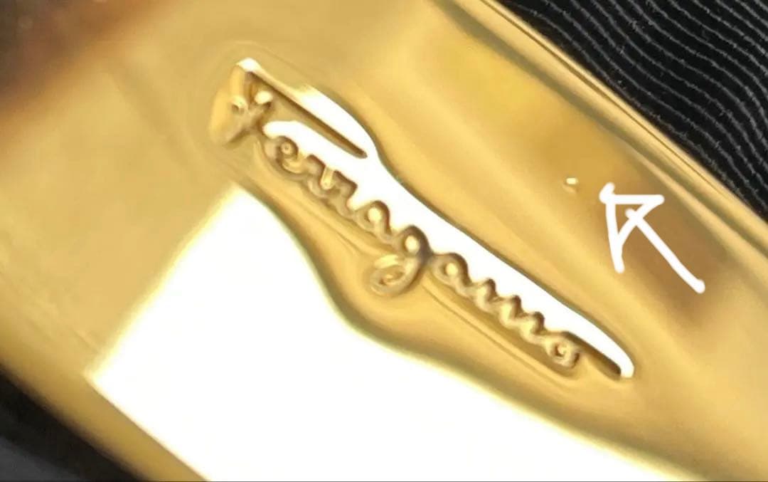 フェラガモ クラッチ バック 財布 取り外しショルダー 付き ななめ掛け