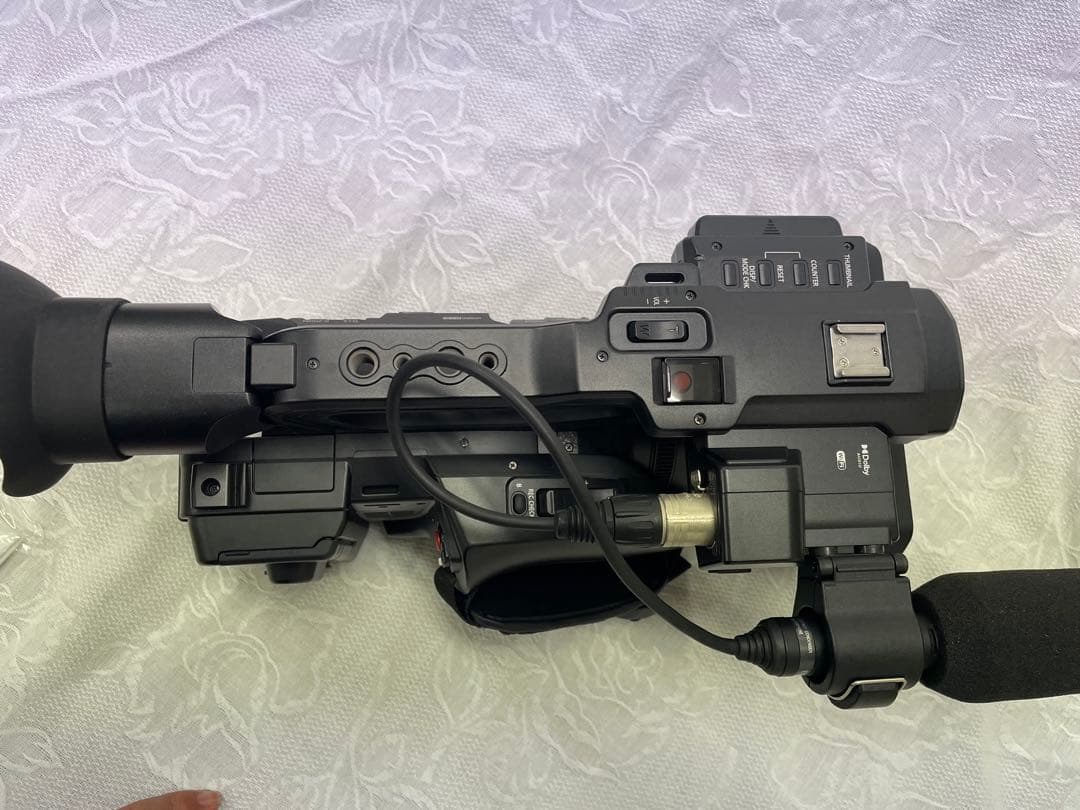 【超美品】Panasonic HC-X2 4Kビデオカメラ（おまけ付き）