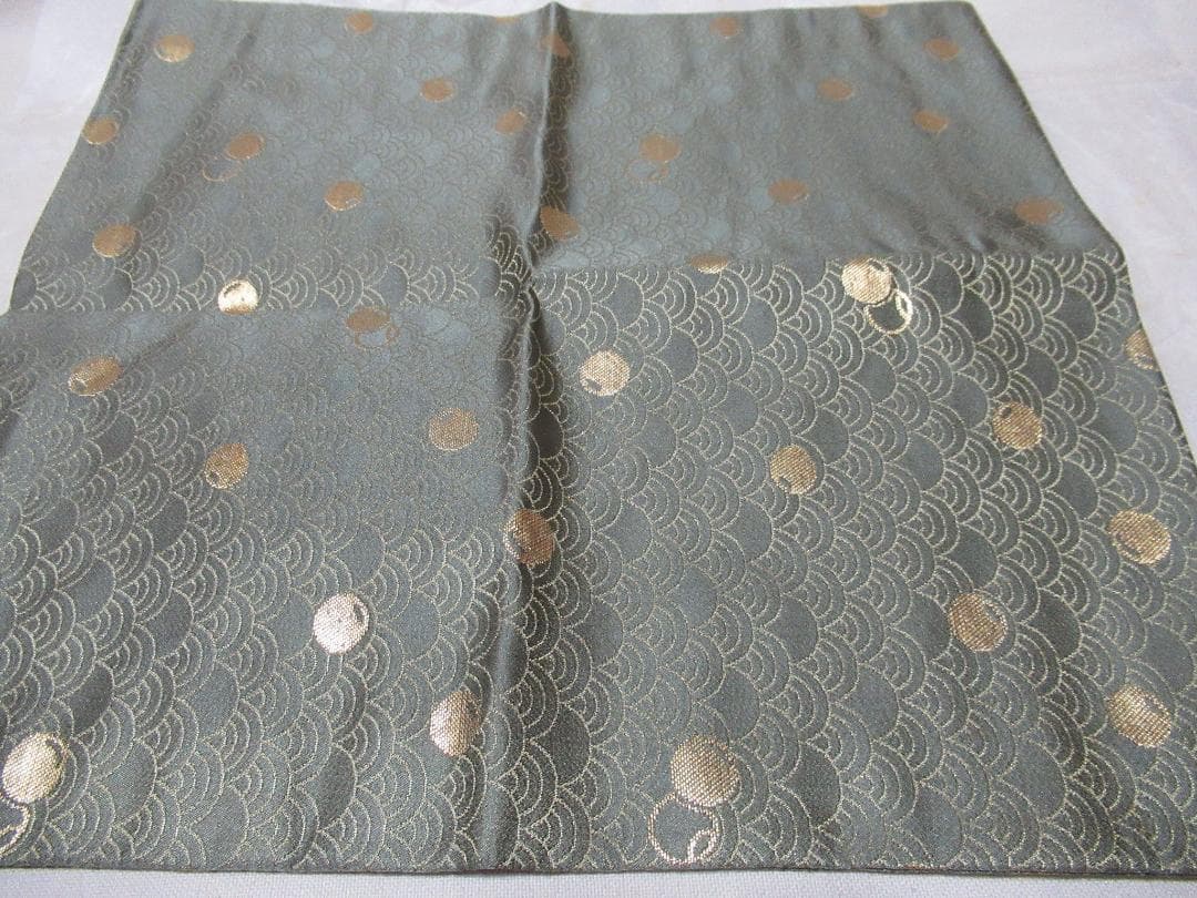 茶道用正絹ふくさ　即中斎好サザ波緞子　友湖製　友印あり