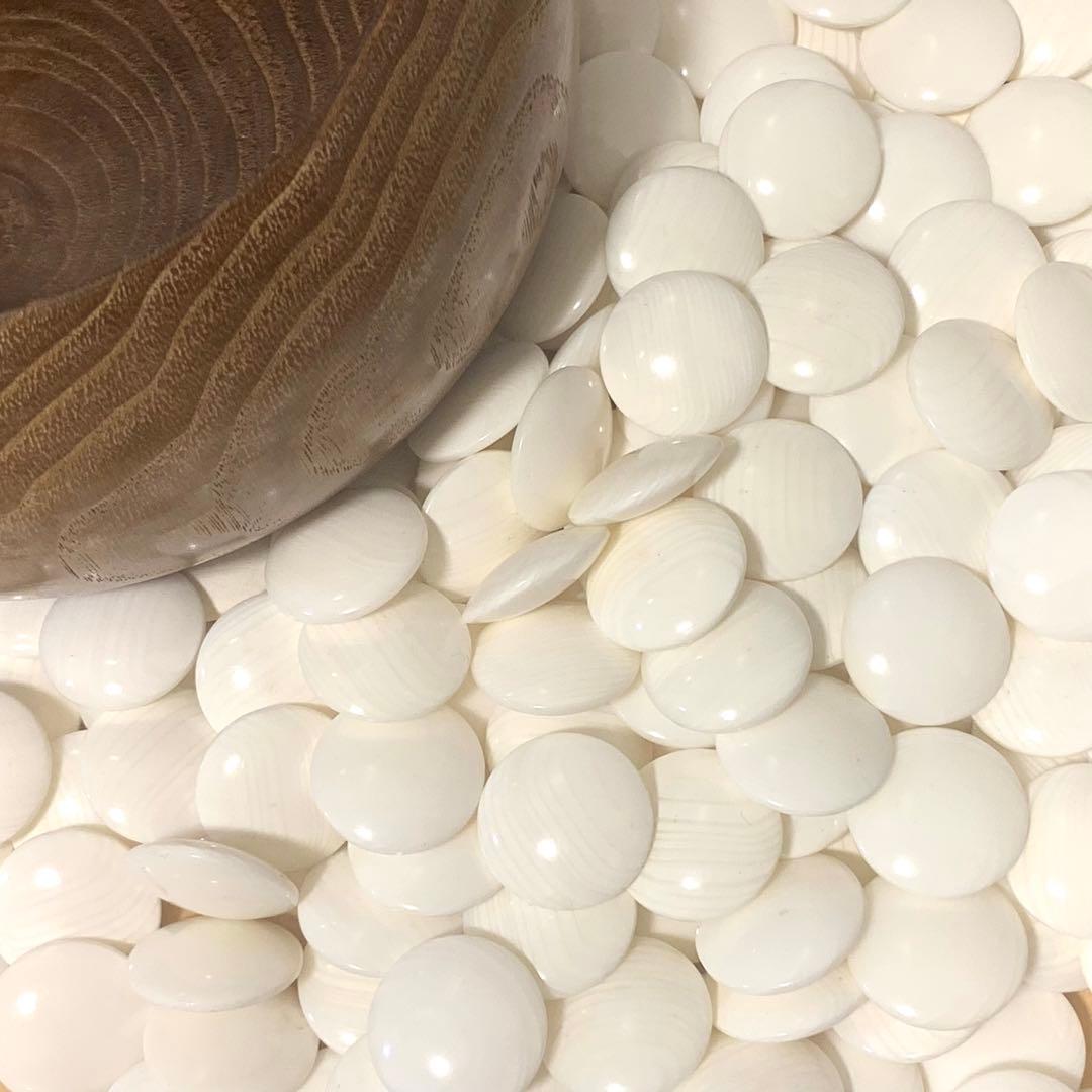 超美品 日向特製蛤碁石 貴重厳選雪印のみ 28号 栗碁笥セット 白181黒182