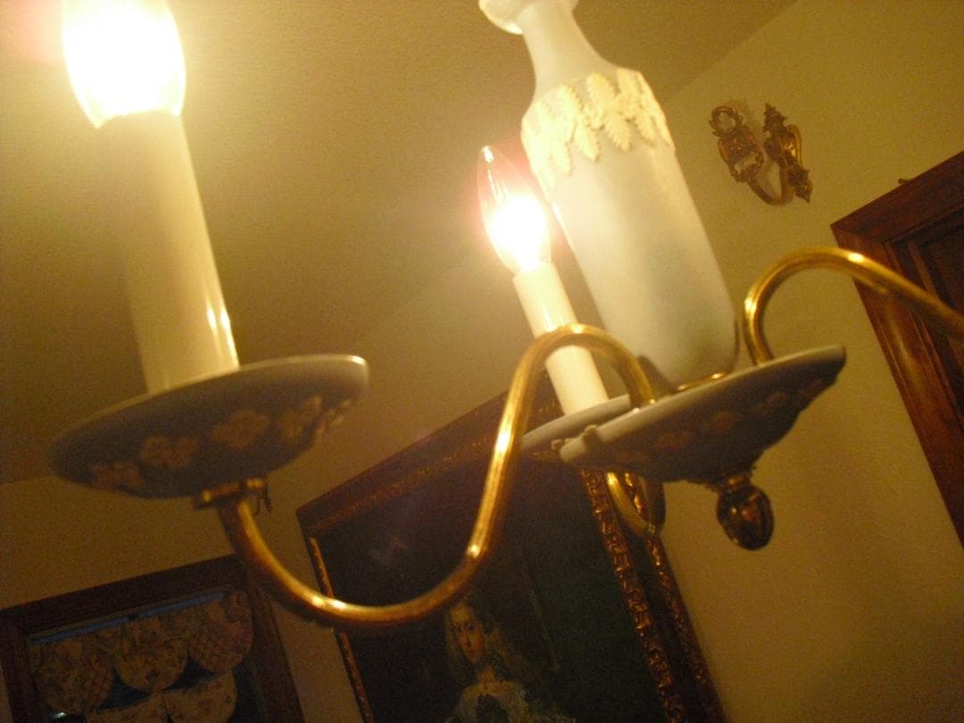 イギリスアンティーク 陶器 真鍮 3灯 シャンデリア