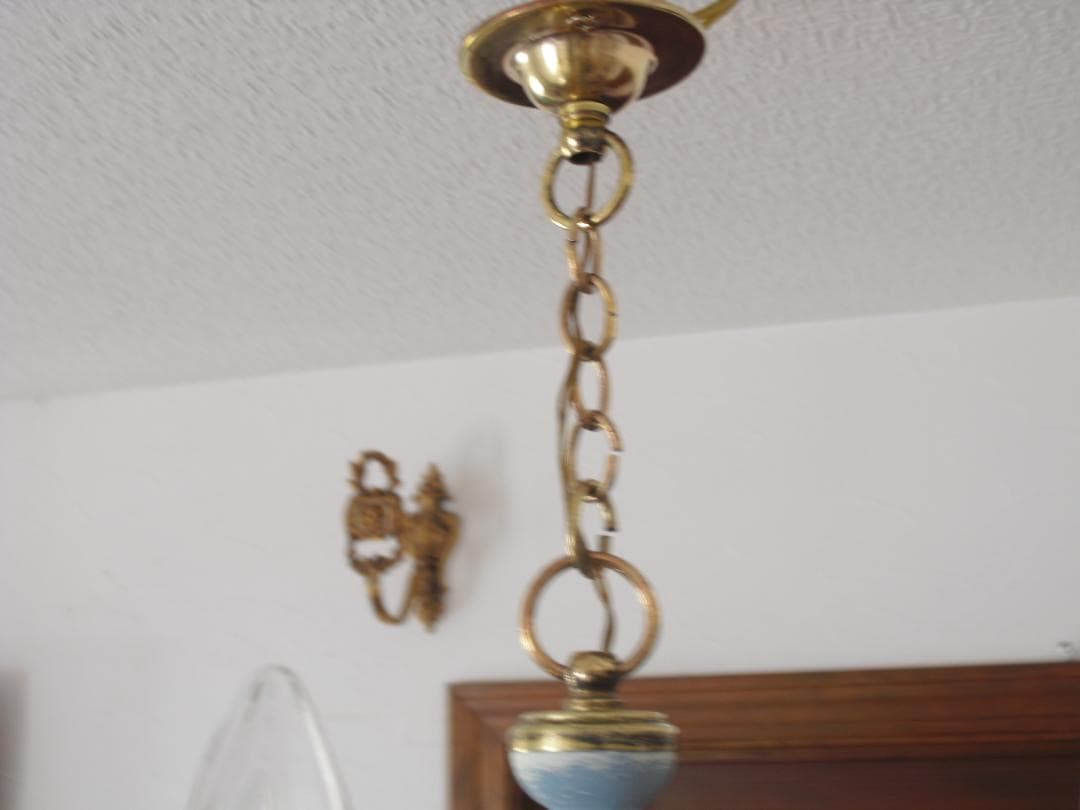 イギリスアンティーク 陶器 真鍮 3灯 シャンデリア