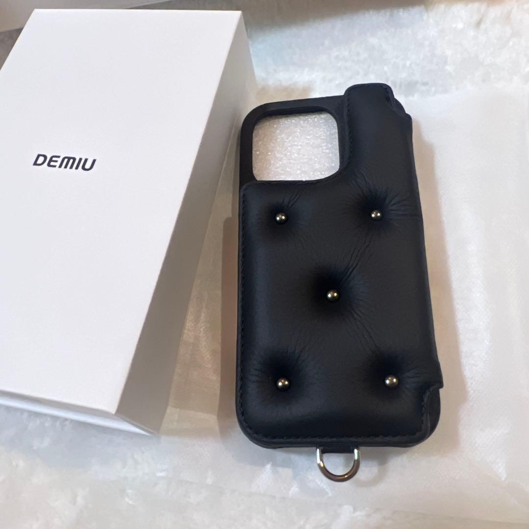 は*こ様 DEMIU BALLON CINQ ブラックスタッズ　iPhone16