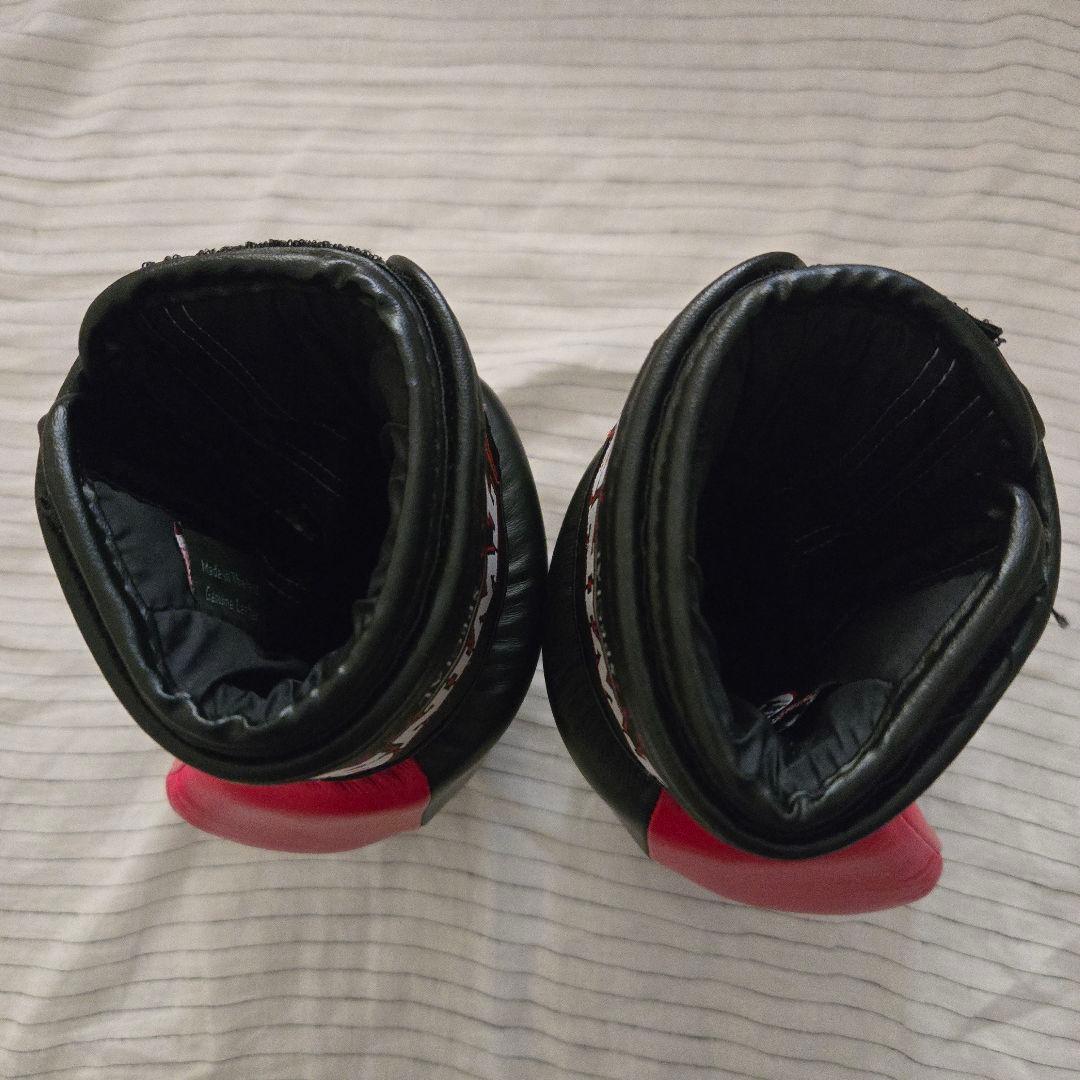 TWINS SPECIAL ボクシンググローブ 8oz 黒/赤