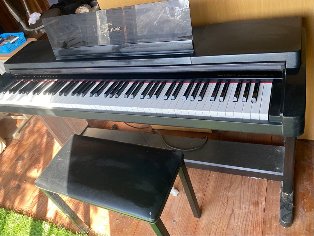 Yamaha Clavinova CLP-560 電子ピアノ　専用椅子付き