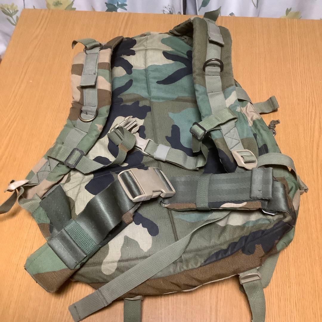 ブラックホーク製チェストリグ&eagle AⅢ迷彩バックパックセット