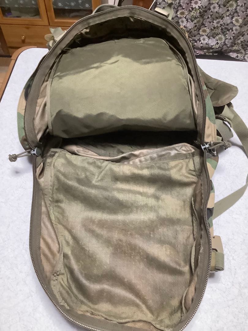 ブラックホーク製チェストリグ&eagle AⅢ迷彩バックパックセット