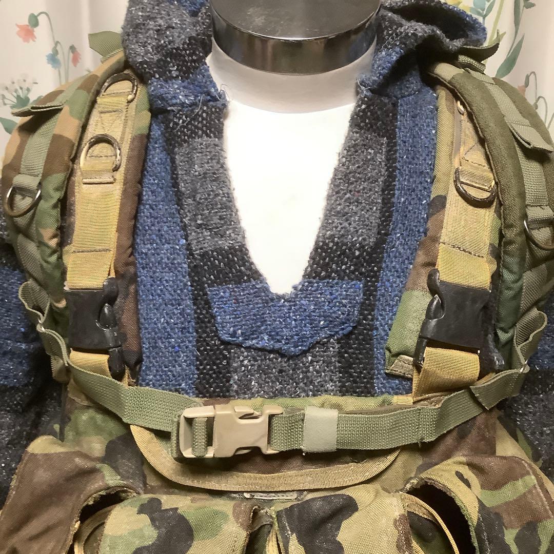 ブラックホーク製チェストリグ&eagle AⅢ迷彩バックパックセット