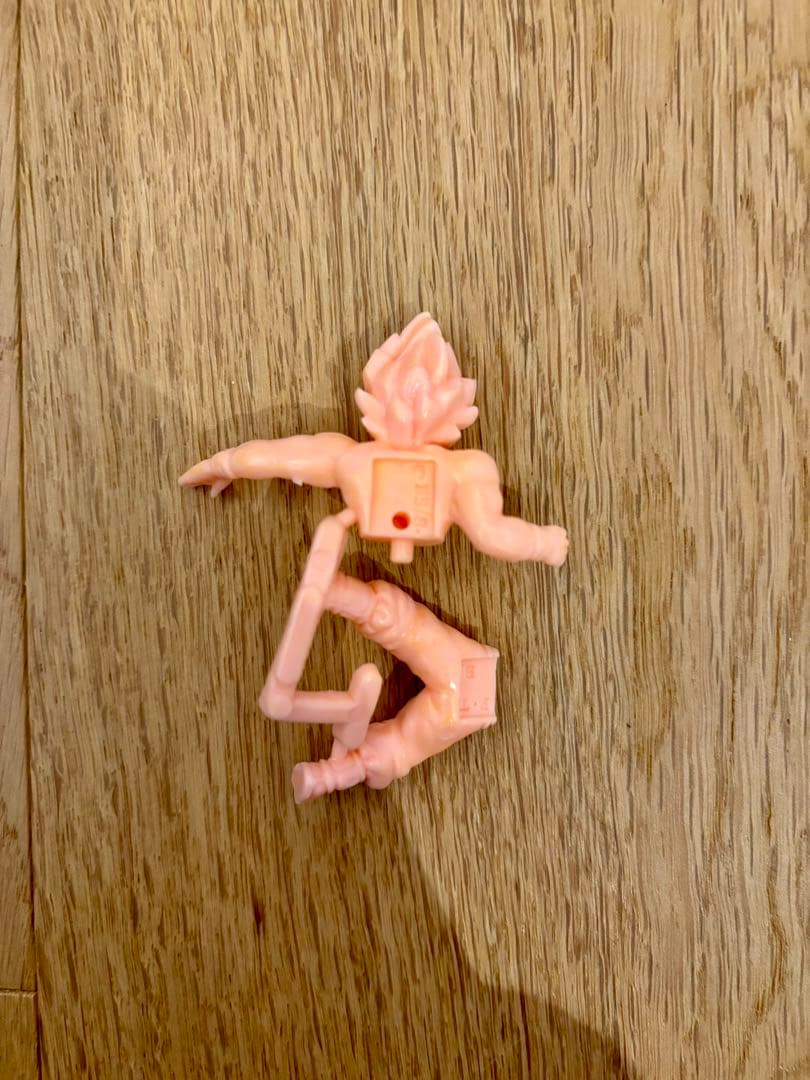 【希少・レトロ・未カット】　ドラゴンボール　超サイヤ人孫悟空　消しゴム　ドラ消し