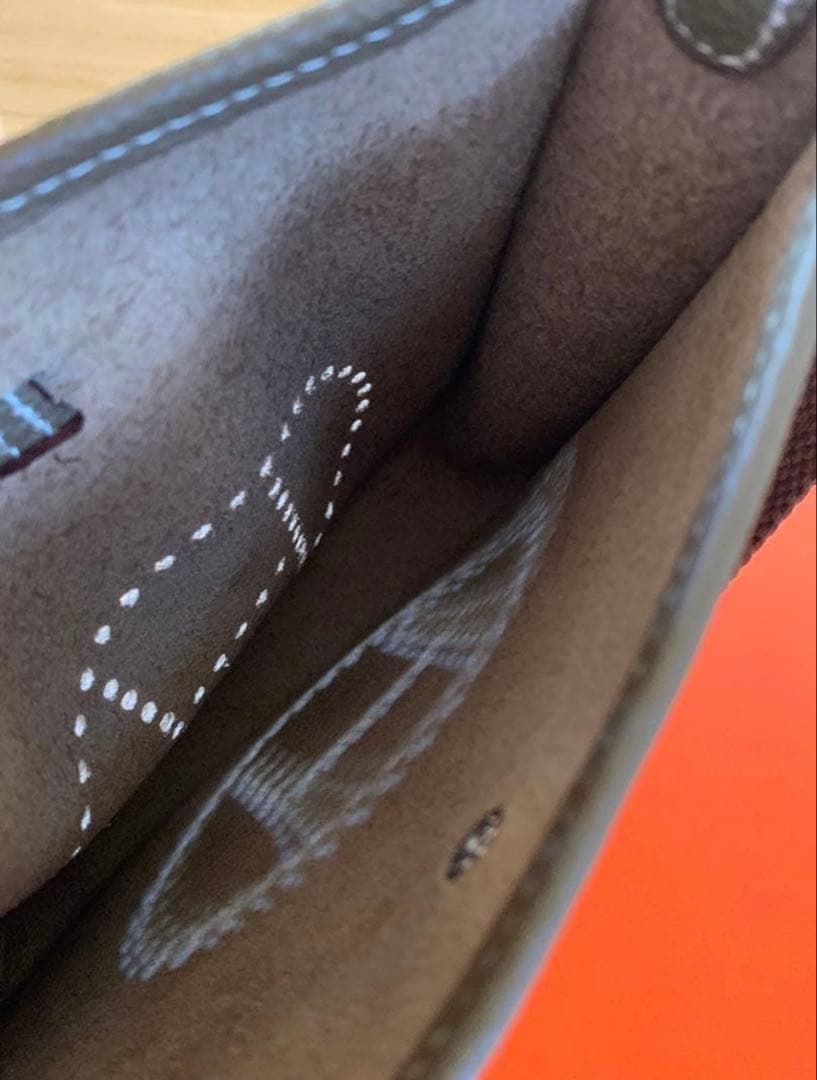 新品未使用 ショルダーバッグ ショルダーストラップ Hパンチング 高級革