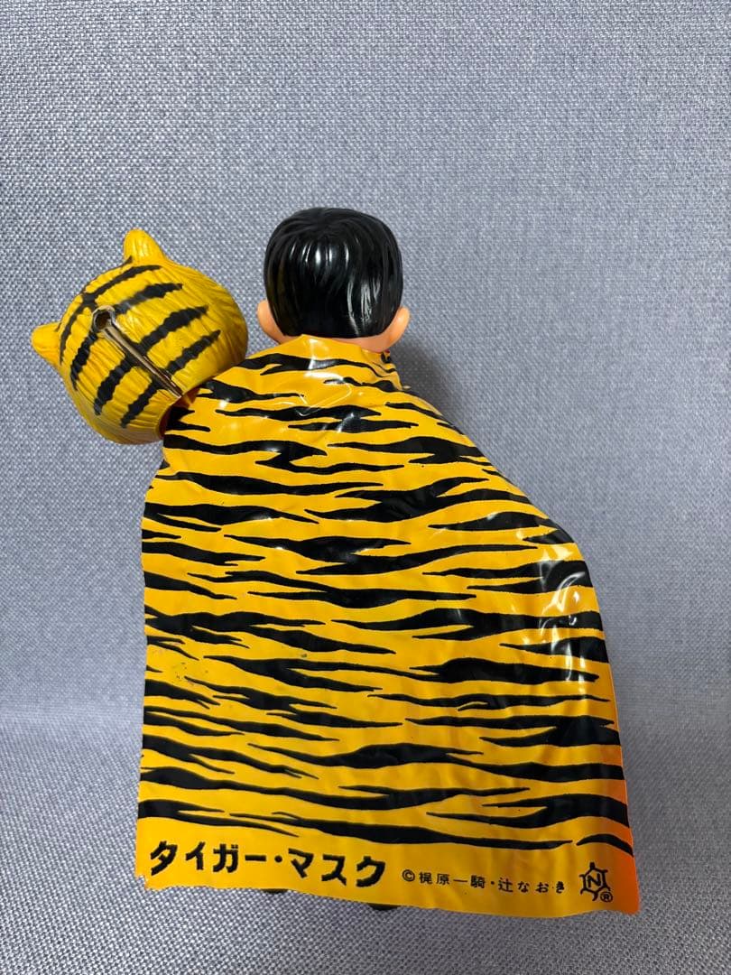 タイガーマスク ソフビ 中嶋製作所 当時物 マント付き 両手グー