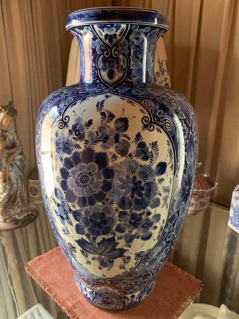 ロイヤルデルフト　破格！オランダのビンテージ超大型花瓶で細かく描き込まれた美術品