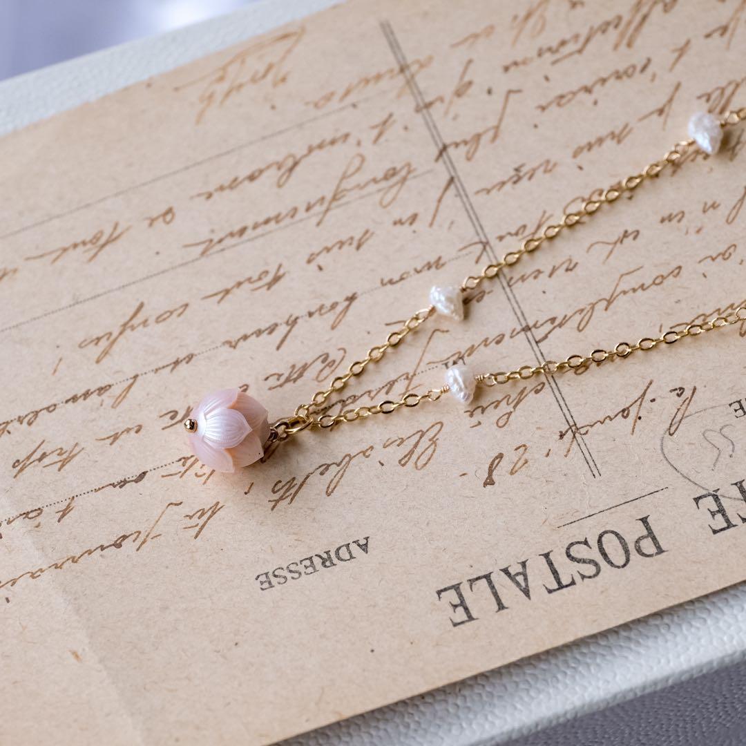 14kgf白蝶真珠蓮カービングネックレス