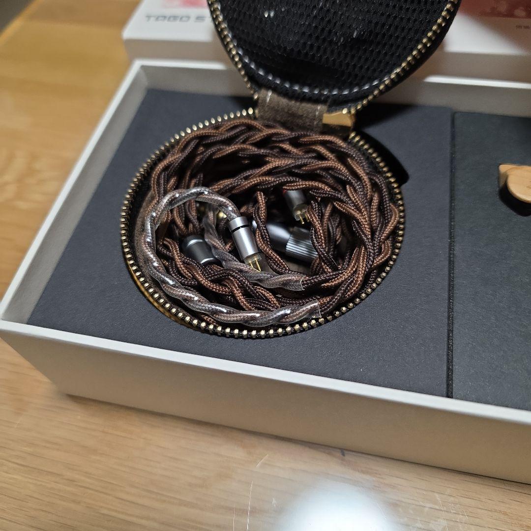 イヤホン TAGO STUDIO x MOONDROP Harmon SP