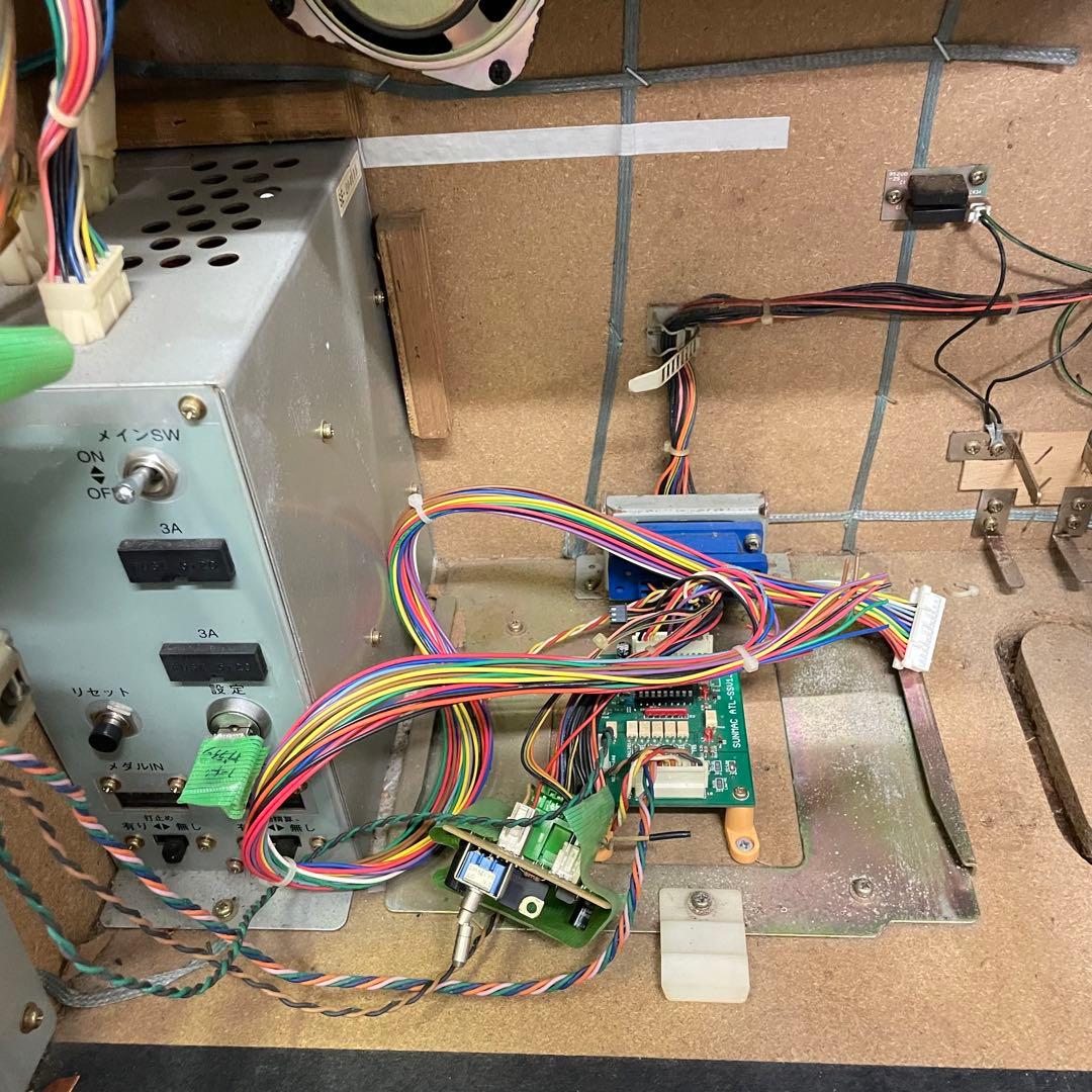 パチスロ機　アルゼ 初代バーサス ４号機・希少台・人気