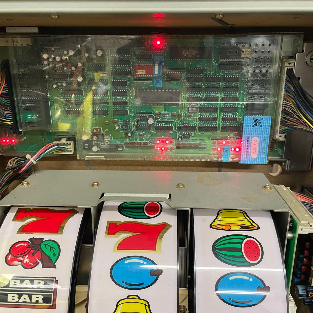 パチスロ機　アルゼ 初代バーサス ４号機・希少台・人気