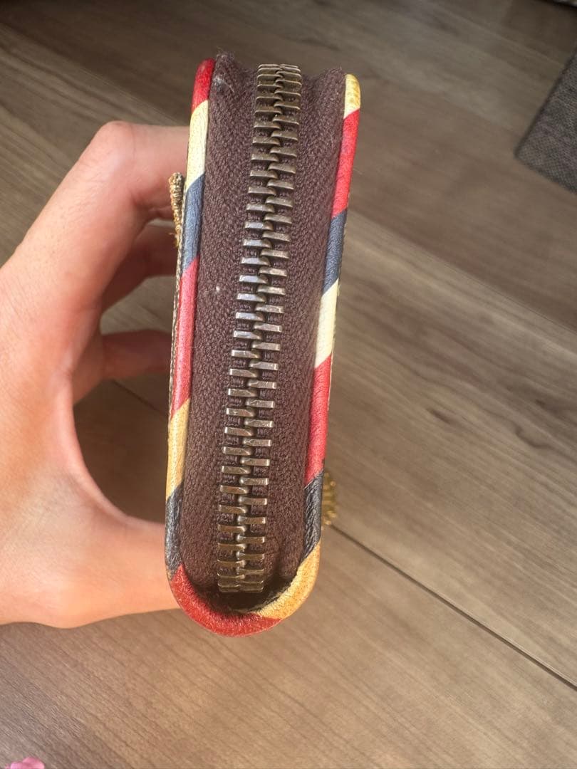 ゆな！Gucci エンブロイダリー ケース