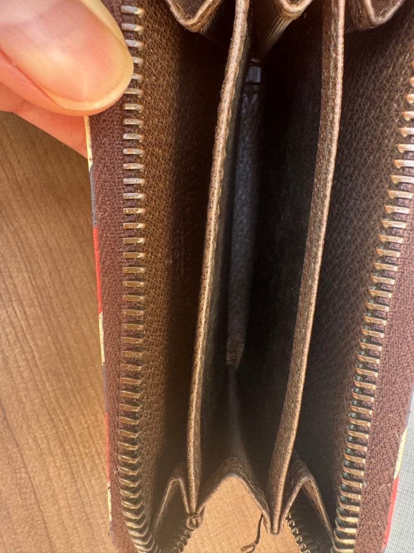 ゆな！Gucci エンブロイダリー ケース