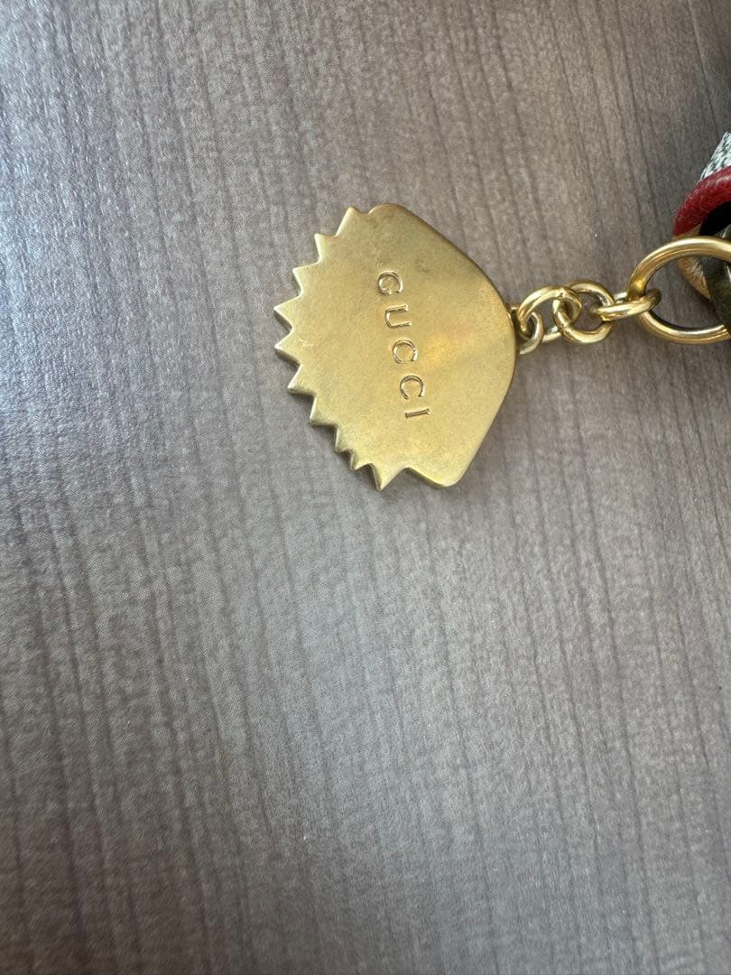 ゆな！Gucci エンブロイダリー ケース