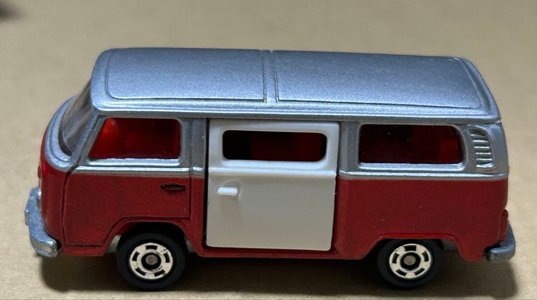 トミカ フォルクスワーゲン マイクロバス