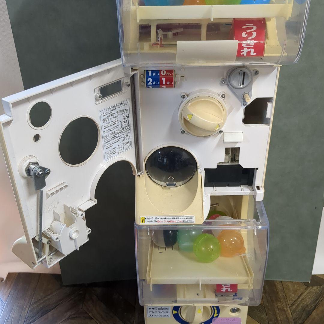 (s) ガチャガチャ本体　中古カプセルステーション　カプセル販売機