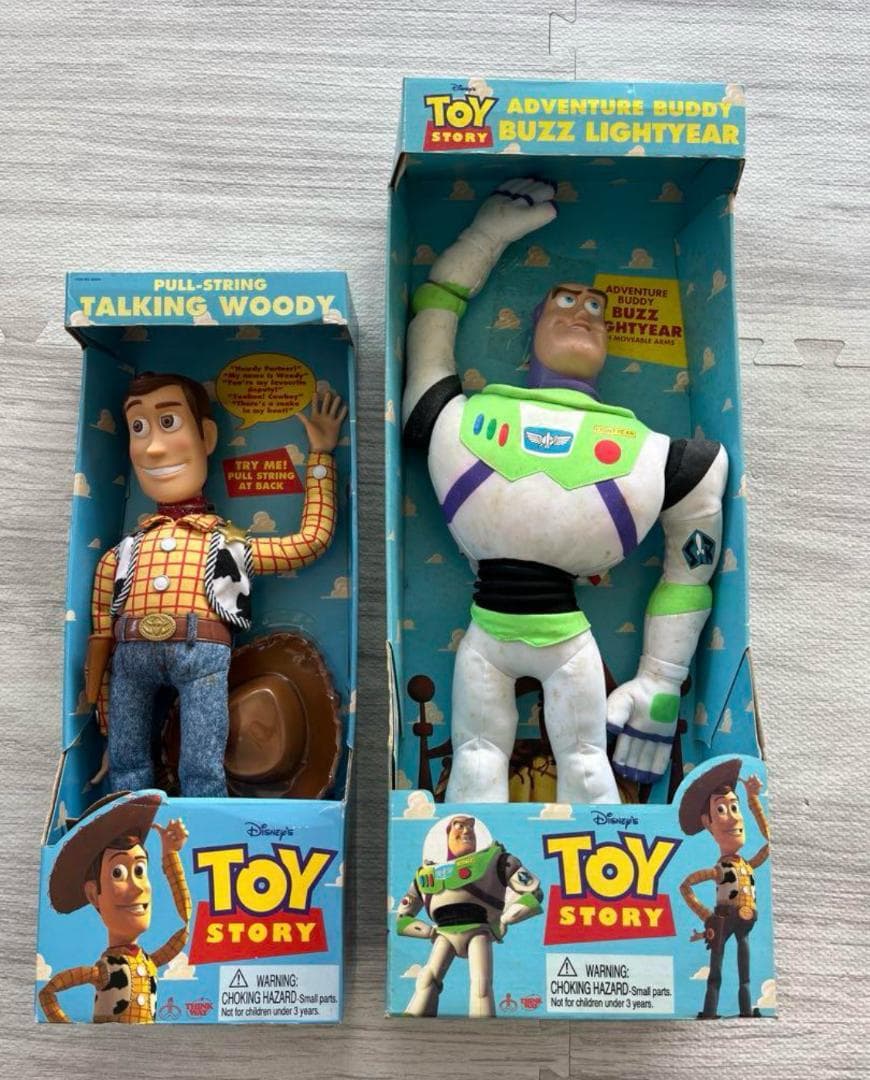 トイストーリー ウッディ フィギュア　バズライトイヤー2個セット90年代