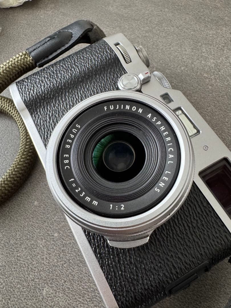 【シャッター9200回!】Fujifilm X100F シルバー おまけ付