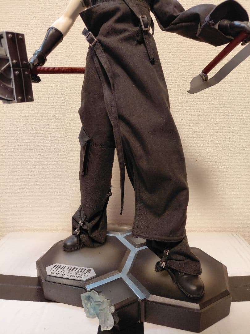 ファイナルファンタジー　フィギュア　マスター　ピース　アーツ　クラウド