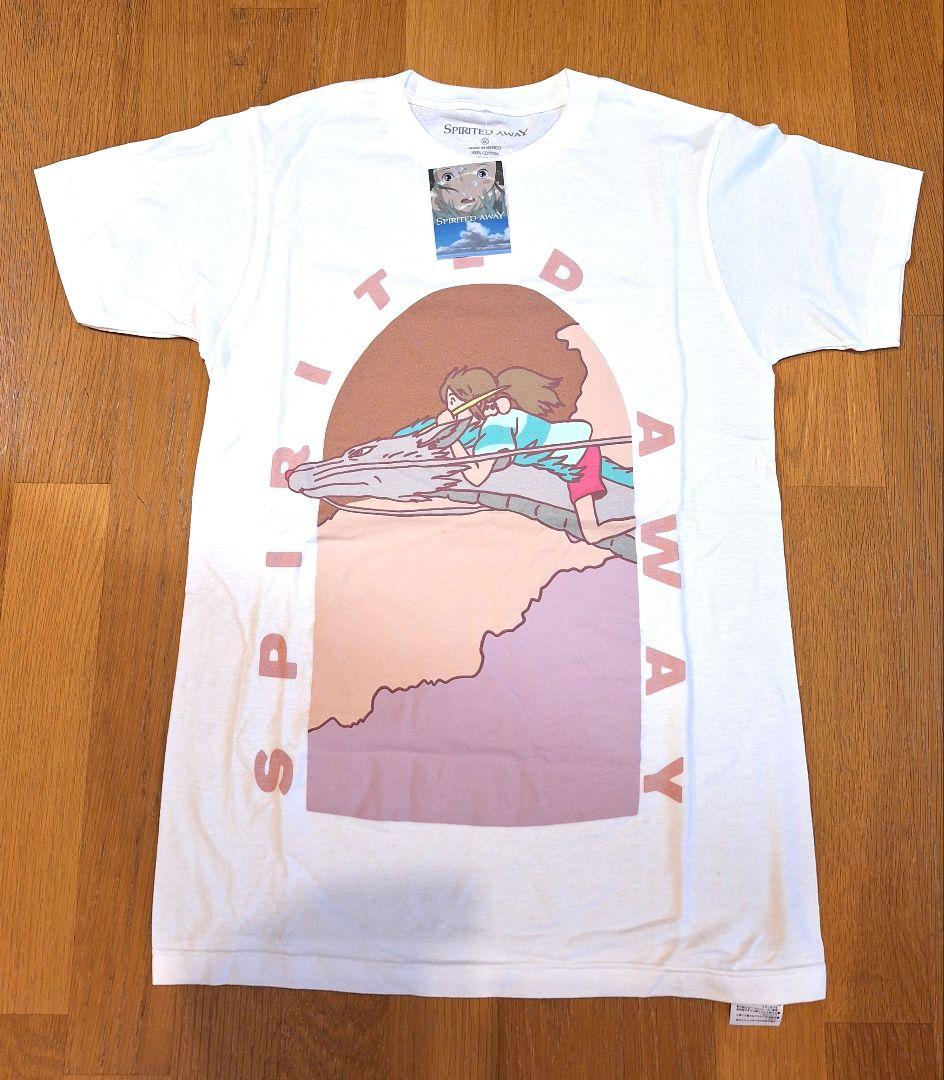 新品⭐千と千尋の神隠しTシャツハクと千尋柄白龍ジブリ日本未発売レア海外