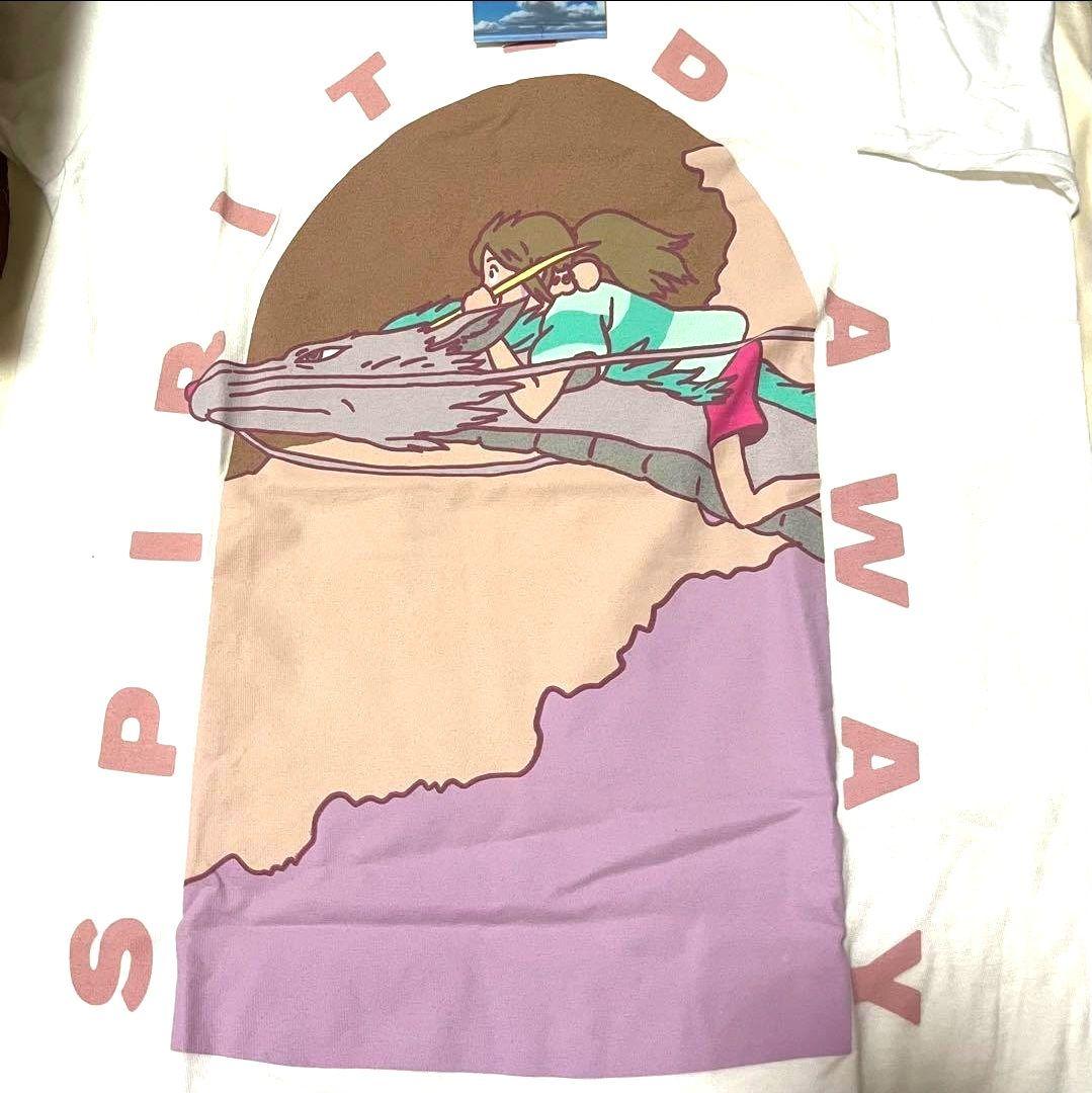 新品⭐千と千尋の神隠しTシャツハクと千尋柄白龍ジブリ日本未発売レア海外