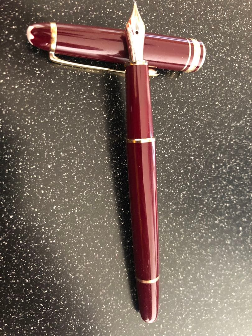 モンブランマイスターシュテュック144万年筆EF極細ボルドー
