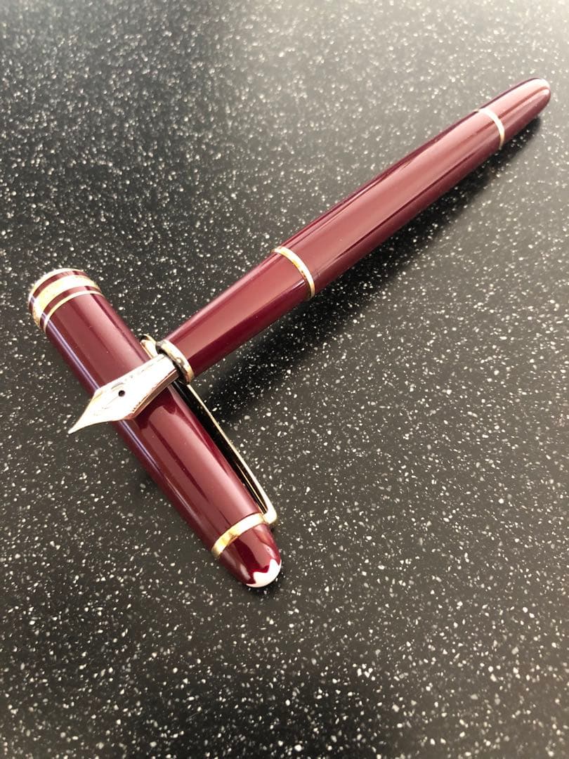 モンブランマイスターシュテュック144万年筆EF極細ボルドー