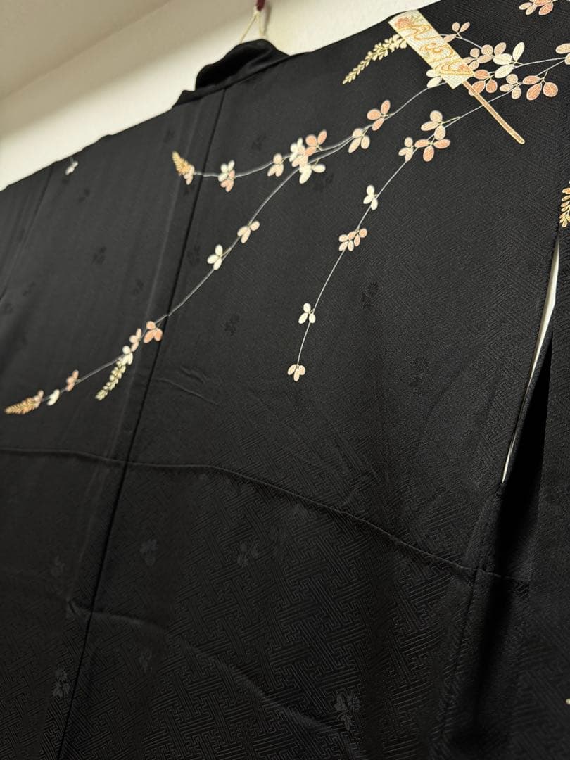 【極美品】京都染匠名門「染の川勝謹製」黒地「松萩文様 舞扇文様」手描き京友禅