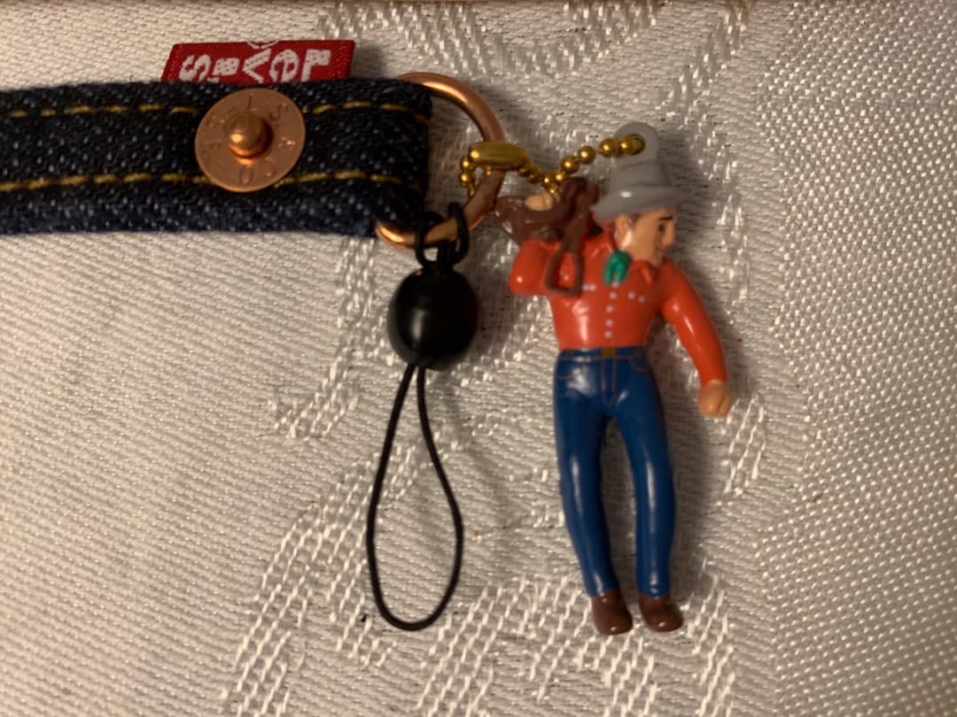 リーバイス サドルマン フィギュア付きストラップ